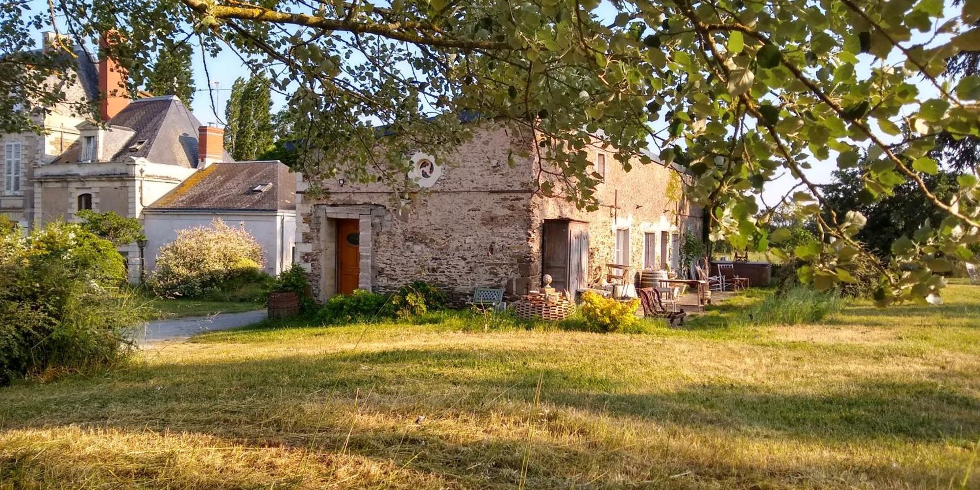Le Lodge De Loge & Broc La Possonniere Экстерьер фото